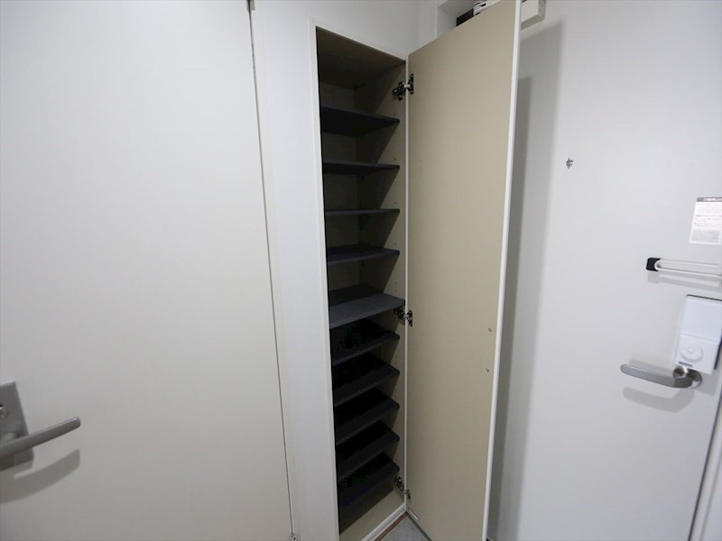 CRASTINE弥次ヱ町4丁目A棟 玄関　シューズボックス付（収納充実してます）