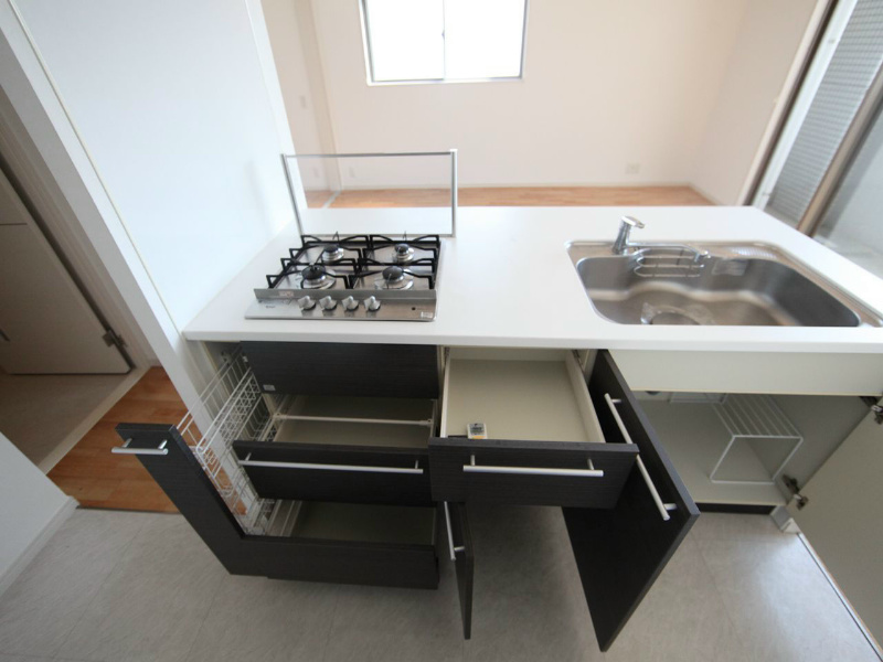 エルミタージュ新栄 システムキッチン（ガス4口）冷蔵庫・レンジ等ご用意できます