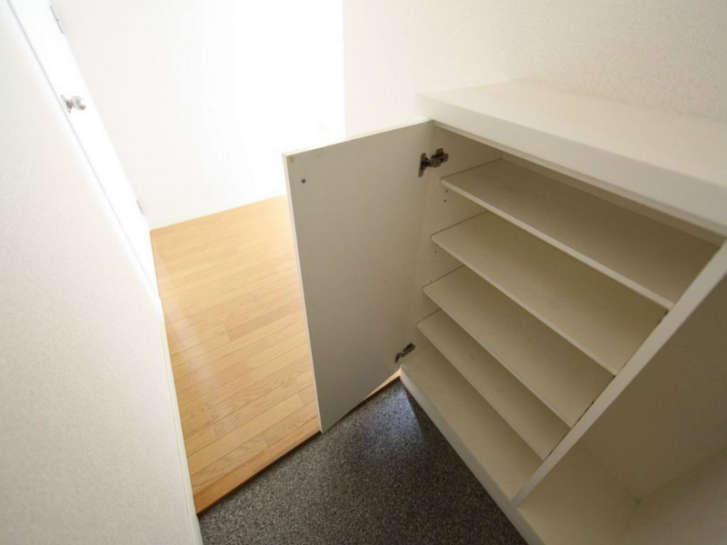 ＨａｕｓＩＳＥＢＥＲＧ（ハオスイセベルグ） シューズボックス
