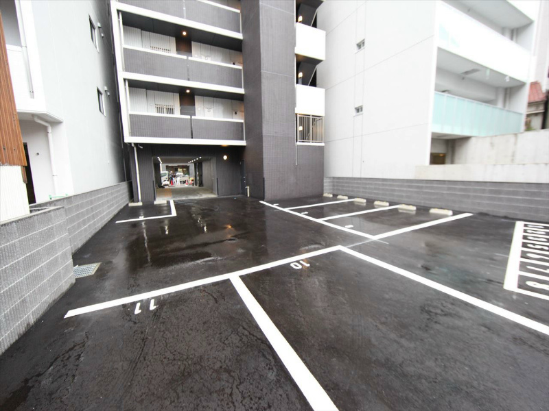 Ｓ－ＦＯＲＴ鶴舞ａｒｔｓ 敷地内平面駐車場
