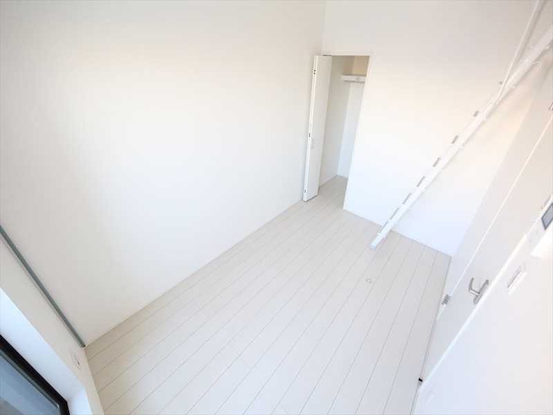 イルクオーレ高道町 洋室5.5帖　ロフト4.6帖（収納でも使えます）