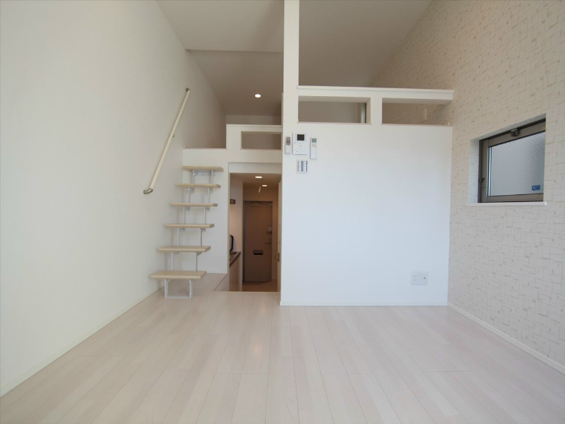 アーバンテラス浮島町Ｓ 洋室6.4帖　ロフト5.9帖（収納でも寝室でも使用できます）