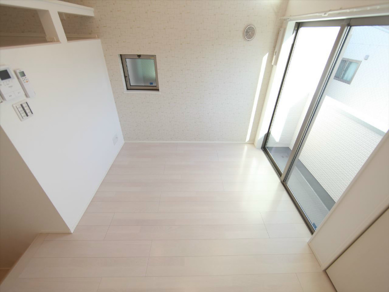 アーバンテラス浮島町Ｓ 洋室6.4帖　ロフト5.9帖（収納でも寝室でも使用できます）
