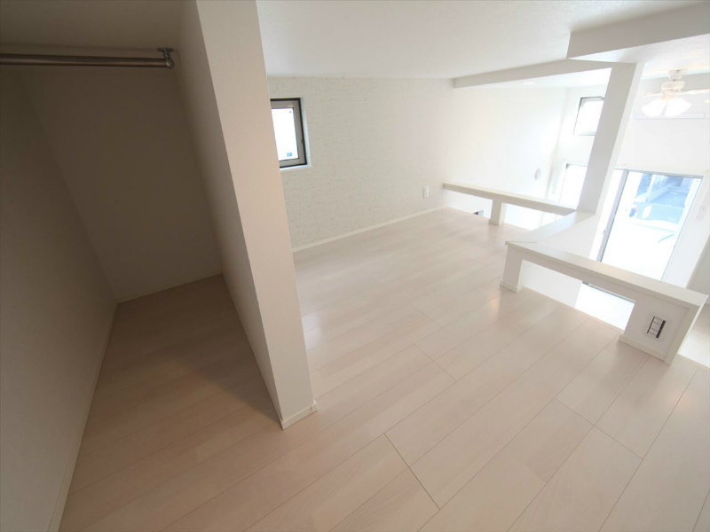 アーバンテラス浮島町Ｓ ロフト5.9帖（収納としてもお部屋としても使用できます）