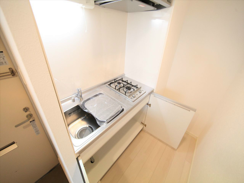 ラハト今池 システムキッチン（ガス2口）冷蔵庫・レンジ等ご用意できます
