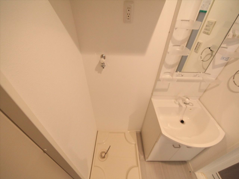 ラハト今池 室内洗濯機置き場　洗濯機ご用意できます