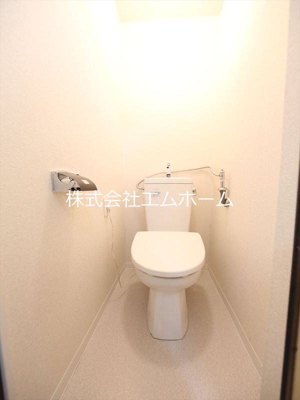 中村区栄生町貸家3 トイレ（バストイレ別）