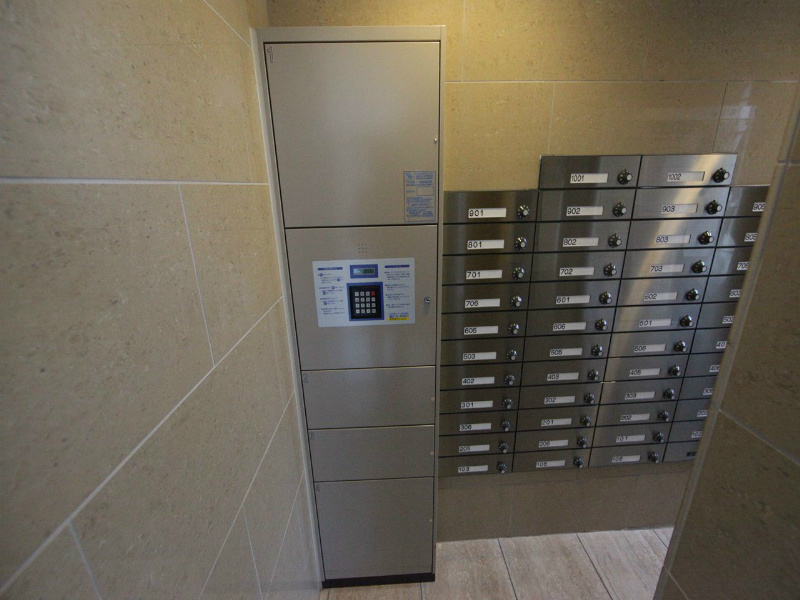 ＡＮＧＥＬＩＮＡ（アンジェリーナ） 宅配ＢＯＸ　不在時に荷物を受け取ることができます