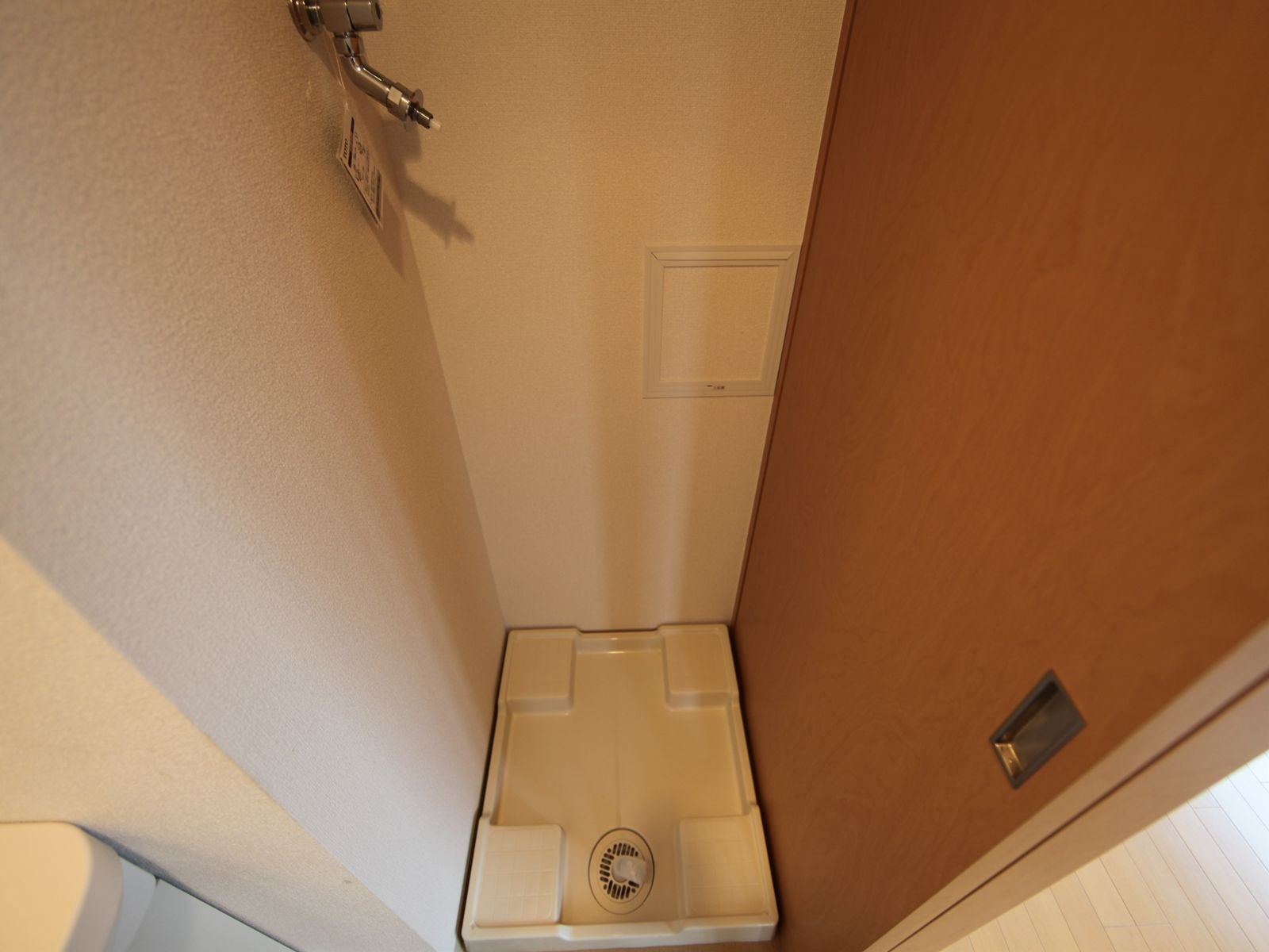 フローラル東別院 脱衣所　室内洗濯機置き場　洗濯機ご用意できます
