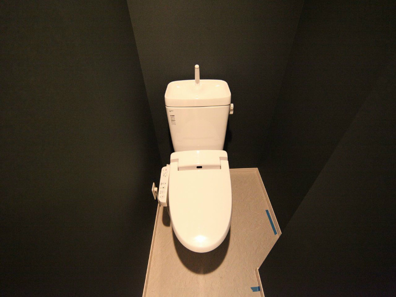 ペンハウス 温水洗浄暖房便座付トイレ