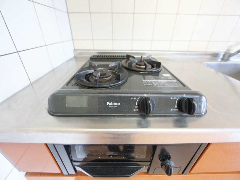 ロア金山 システムキッチン（ガス2口グリル）冷蔵庫レンジ等用意できます