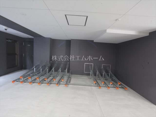 アドバンス名古屋モクシー 駐輪場