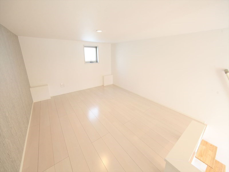 Clover Court OZONE（クローバーコート大曽根） ロフト6帖（収納としても寝室としても使えます）　同仕様写真