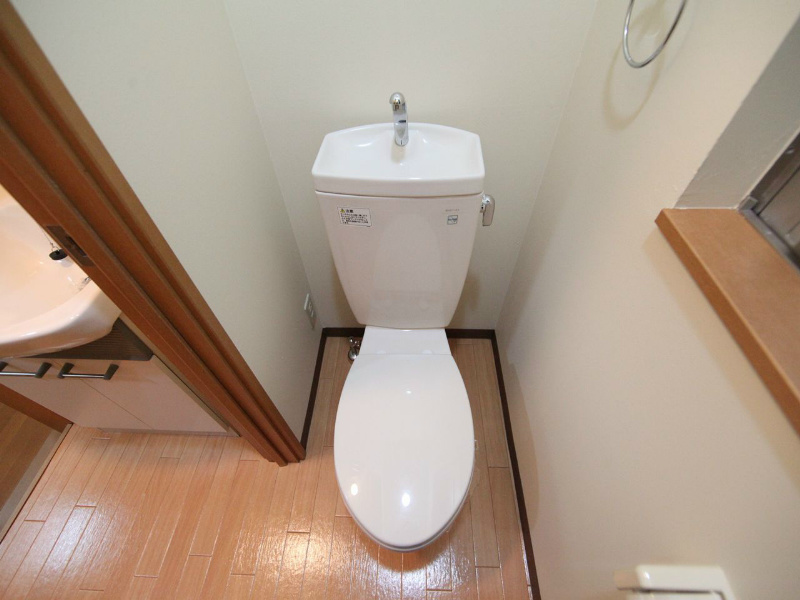 アムール金山 洋式トイレ　バス・トイレ別