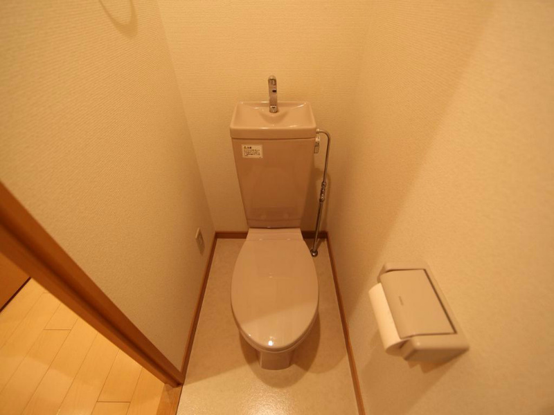 ベレーサ葵 トイレ（お風呂トイレ別）