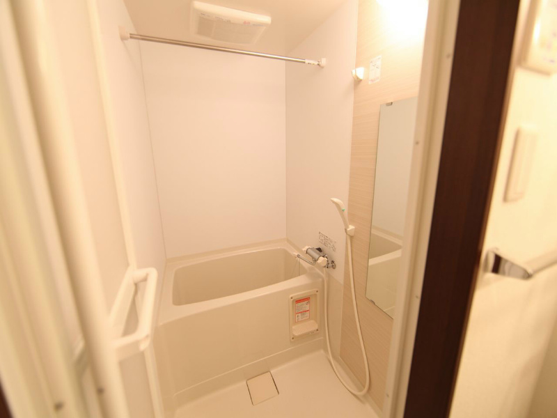 ウイステリア名城 バスルーム（お風呂トイレ別）
