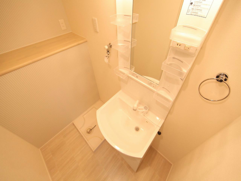 La Casa大曽根 脱衣所　独立洗面台（シャンプードレッサー）洗濯機用意できます