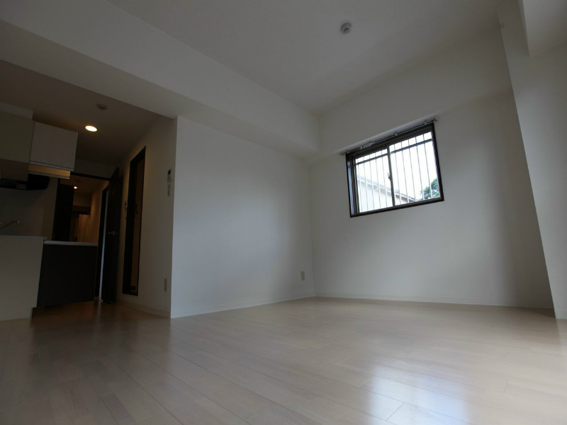 T-COURT（ティーコート） ＬＤＫ12.2帖　南東角部屋　南向きバルコニー