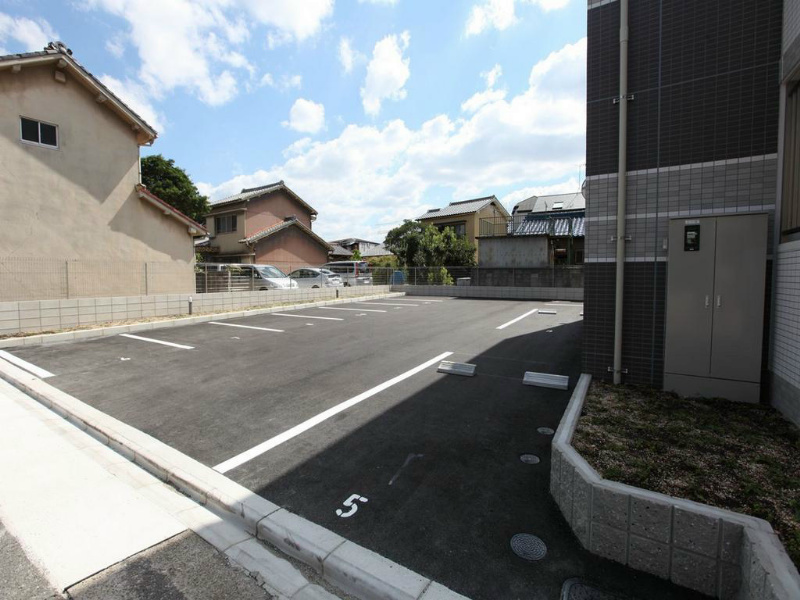 T-COURT（ティーコート） 敷地内平面駐車場