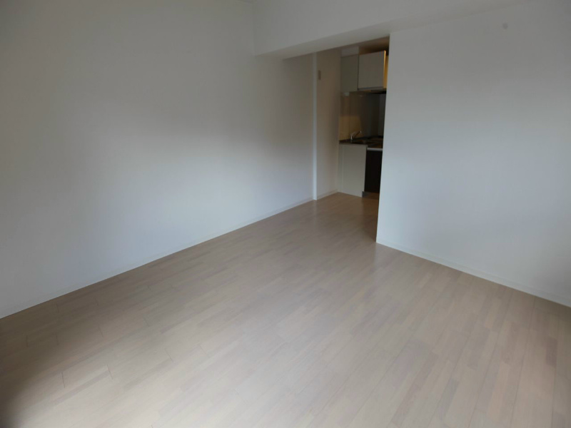 T-COURT（ティーコート） ＬＤＫ12.2帖　南東角部屋　南向きバルコニー