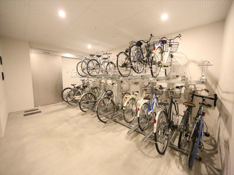 エルスタンザ大曽根 屋根付き駐輪場有り