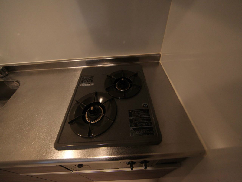 ベーセーベージェー システムキッチン（ガス2口）冷蔵庫・レンジ等ご用意できます