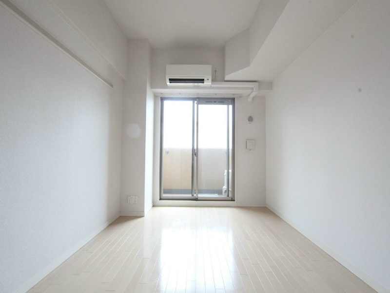 プレサンス名古屋駅前プラチナム 洋室6.2帖　エアコン完備