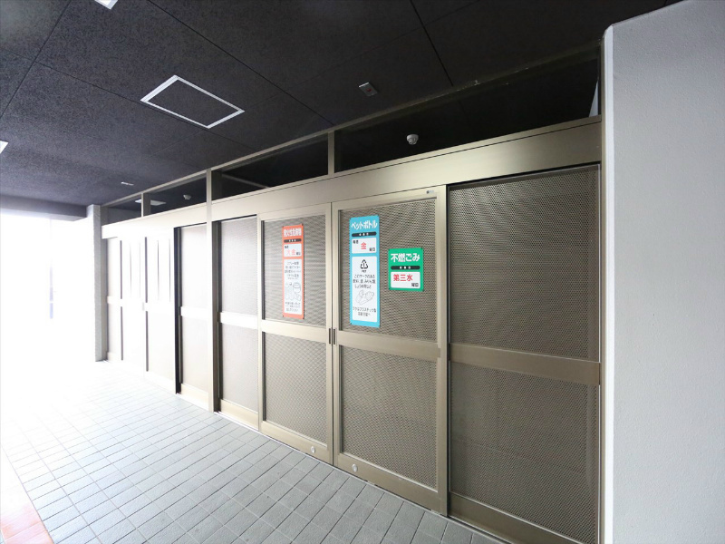 御幸レジデンス丸の内 敷地内ゴミ捨て場