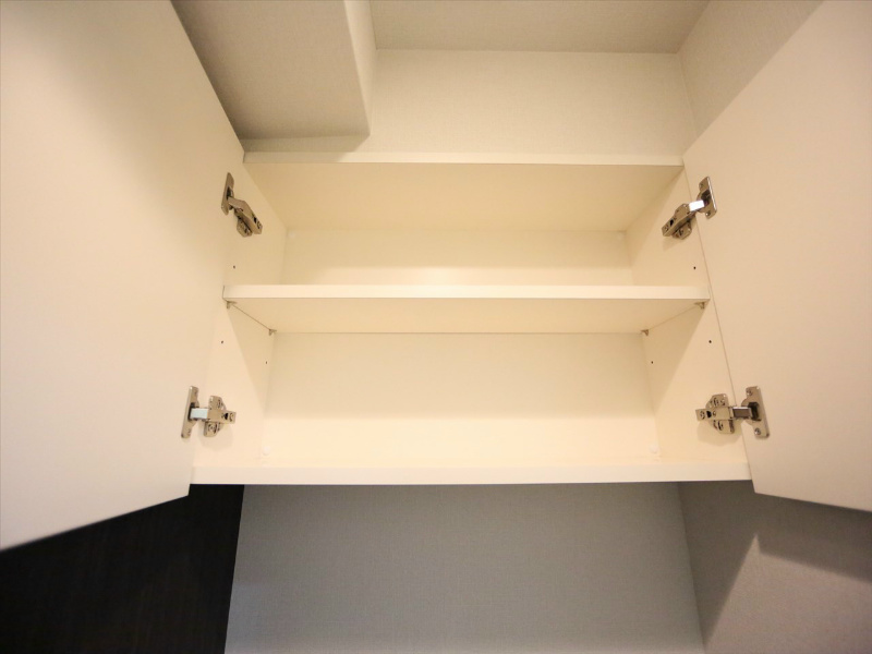 御幸レジデンス丸の内 トイレ上部にある収納棚