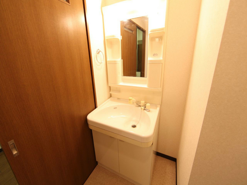 モナークみずほ 脱衣所　独立洗面台（シャンプードレッサー）洗濯機用意できます