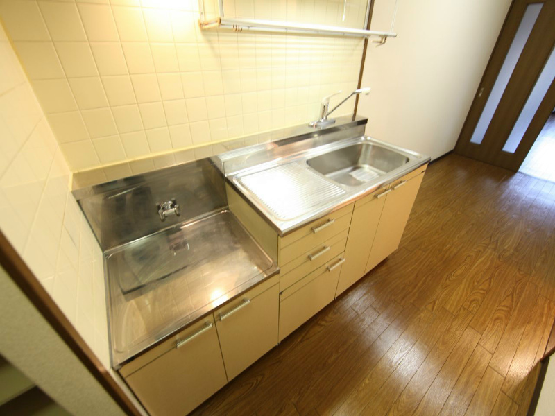 モナークみずほ キッチン（ガス2口コンロ設置可）家電ご用意できます