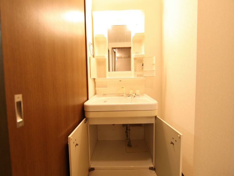 モナークみずほ 脱衣所　独立洗面台（シャンプードレッサー）洗濯機用意できます