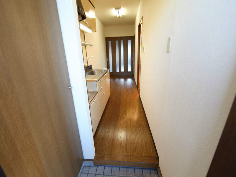 モナークみずほ 玄関　シューズボックス付（収納充実してます）