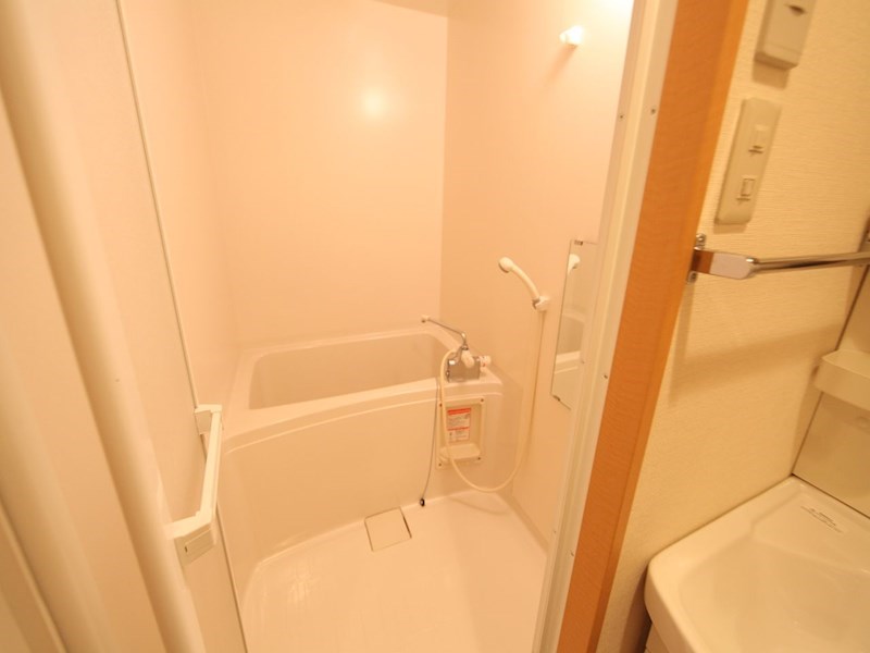 雪見ハイツ バスルーム（お風呂トイレ別）