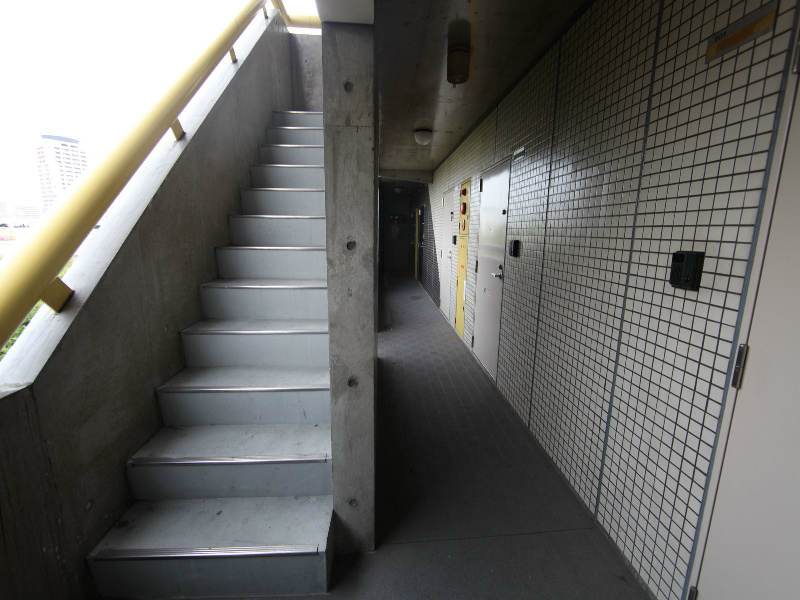 コアパレス 共用廊下