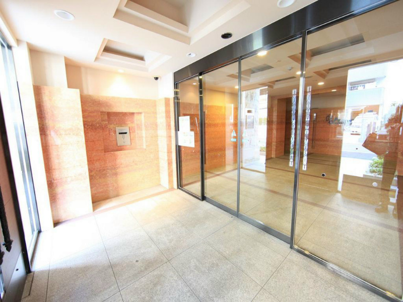 プレサンス名古屋駅前グランヴィル  エントランス　オートロック　防犯カメラ　宅配ＢＯＸ