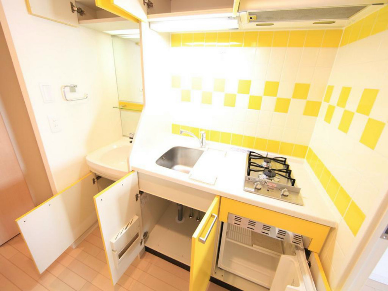 プレサンス名古屋駅前グランヴィル  システムキッチン（ガス2口）冷蔵庫・レンジ等ご用意できます