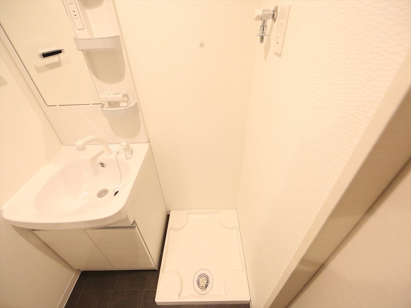 Ｓ－ＲＥＳＩＤＥＮＣＥ堀田 脱衣所　室内洗濯機置き場