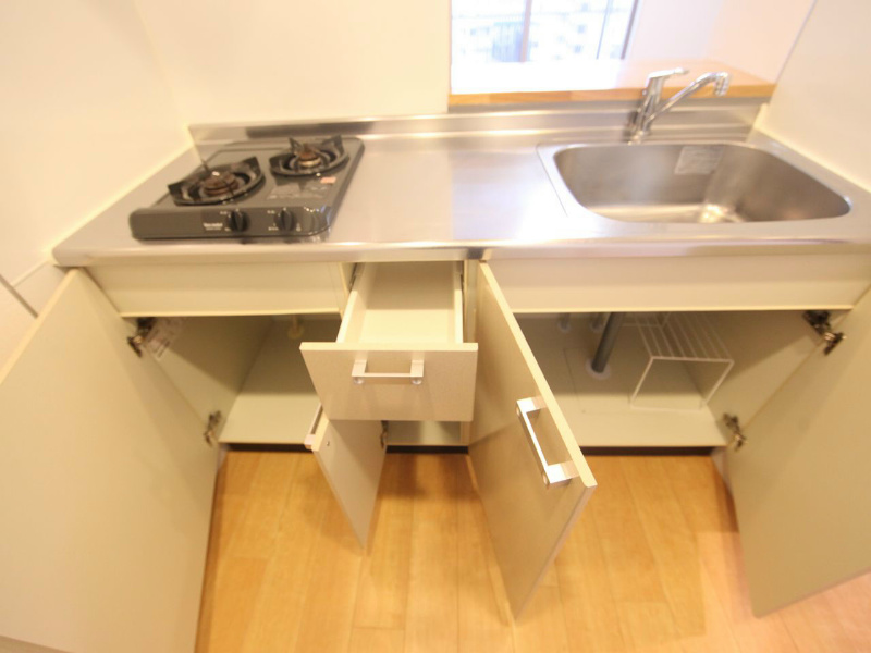 ヴァリエ東別院 システムキッチン（ガス2口）冷蔵庫・レンジ等ご用意できます