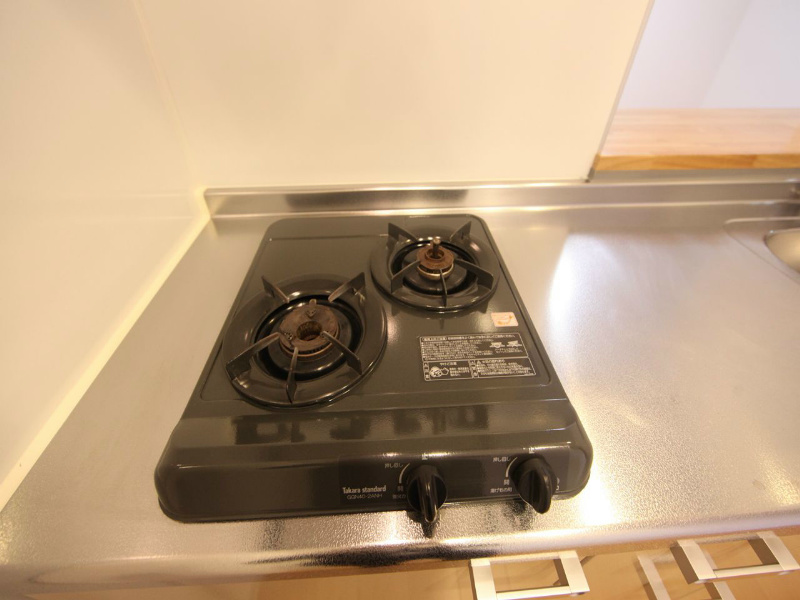 ヴァリエ東別院 システムキッチン（ガス2口）冷蔵庫・レンジ等ご用意できます