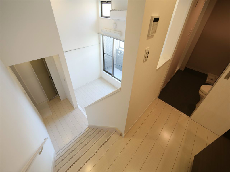 アーバンレックス名古屋南 洋室5.1帖　アンダーロフト4.8帖（収納としても使えます）