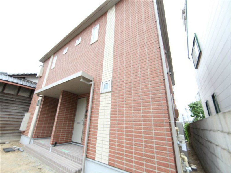 レジデンス桜山 外観　１フロア2部屋のみ（全部屋角部屋）家具家電用意できます