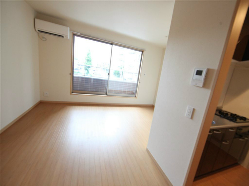 レジデンス桜山 ＬＤＫ12.5帖　全部屋角部屋　カウンターキッチン