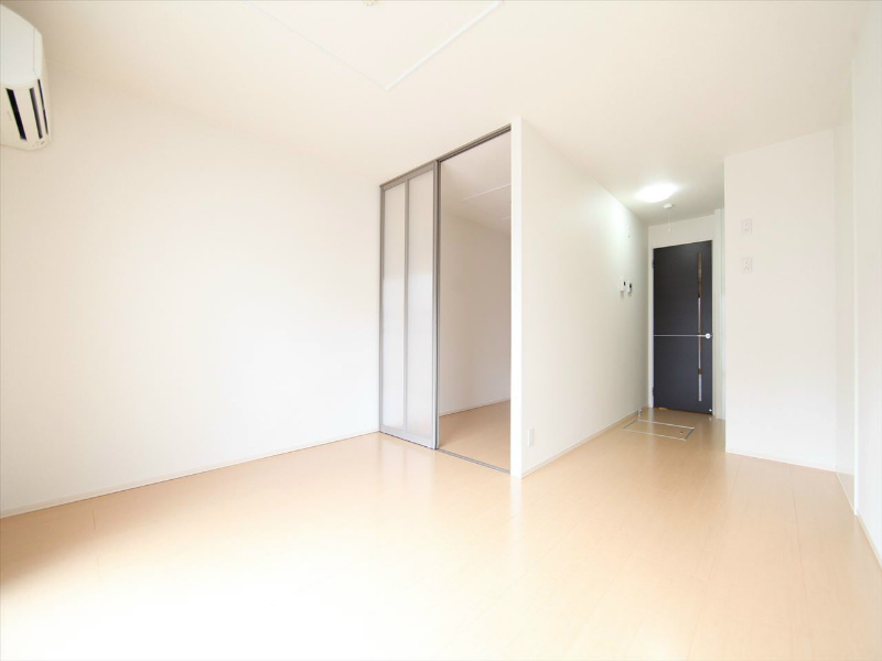 光ＨＯＵＳＥ ＬＤＫ10帖　洋室3帖　つなげても仕切っても使えます