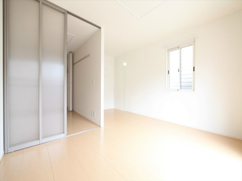 光ＨＯＵＳＥ ＬＤＫ10帖　洋室3帖　つなげても仕切っても使えます