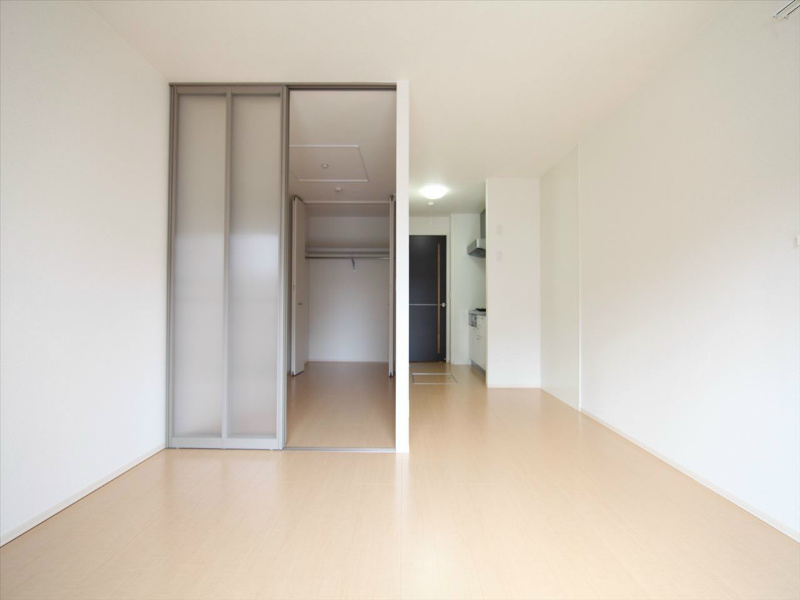 光ＨＯＵＳＥ ＬＤＫ10帖　洋室3帖　つなげても仕切っても使えます