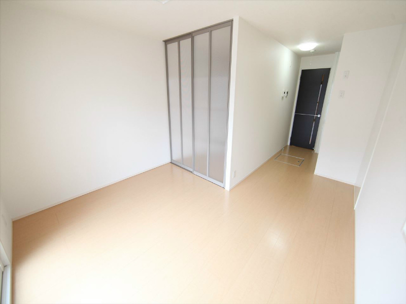 光ＨＯＵＳＥ ＬＤＫ10帖　洋室3帖　つなげても仕切っても使えます
