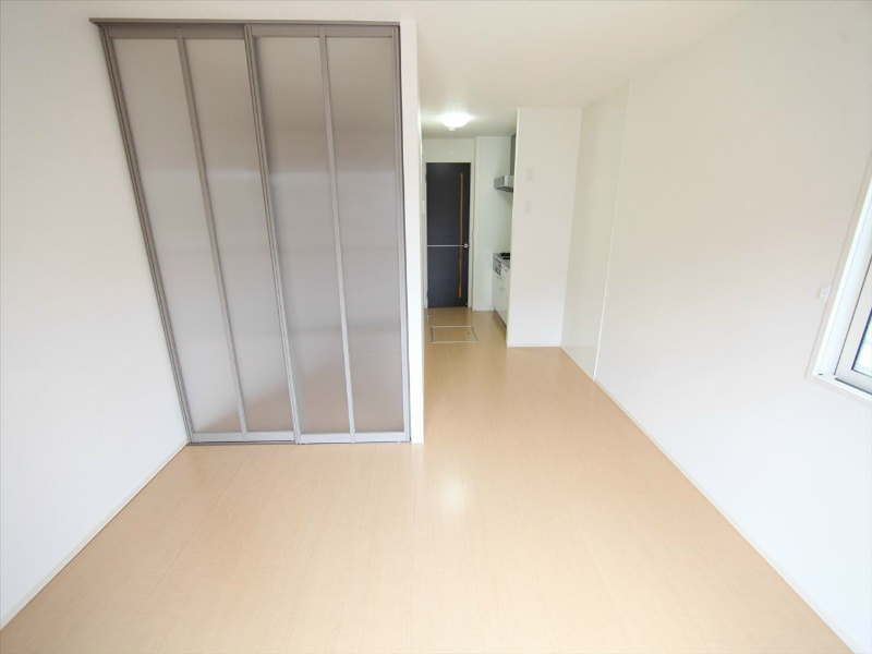 光ＨＯＵＳＥ ＬＤＫ10帖　洋室3帖　つなげても仕切っても使えます