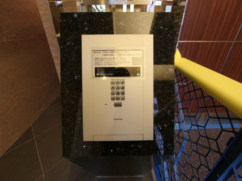 グランドソレイユ名駅 オートロック　防犯カメラ付