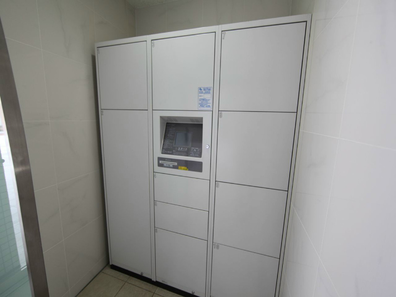グランデージ泉 宅配BOX　不在時に荷物の受け取りができます